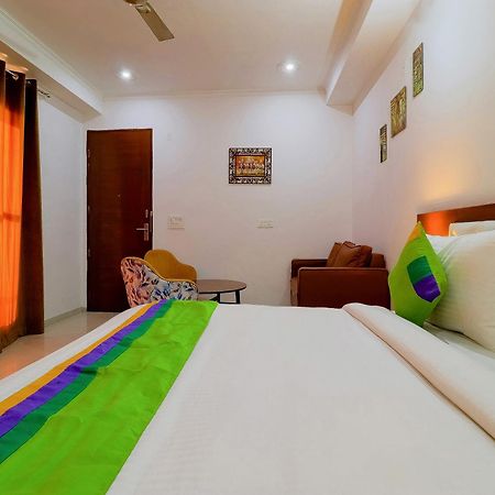 Badshahpur Treebo Rejoice 52 - 3Km From Huda City Metro Station מראה חיצוני תמונה
