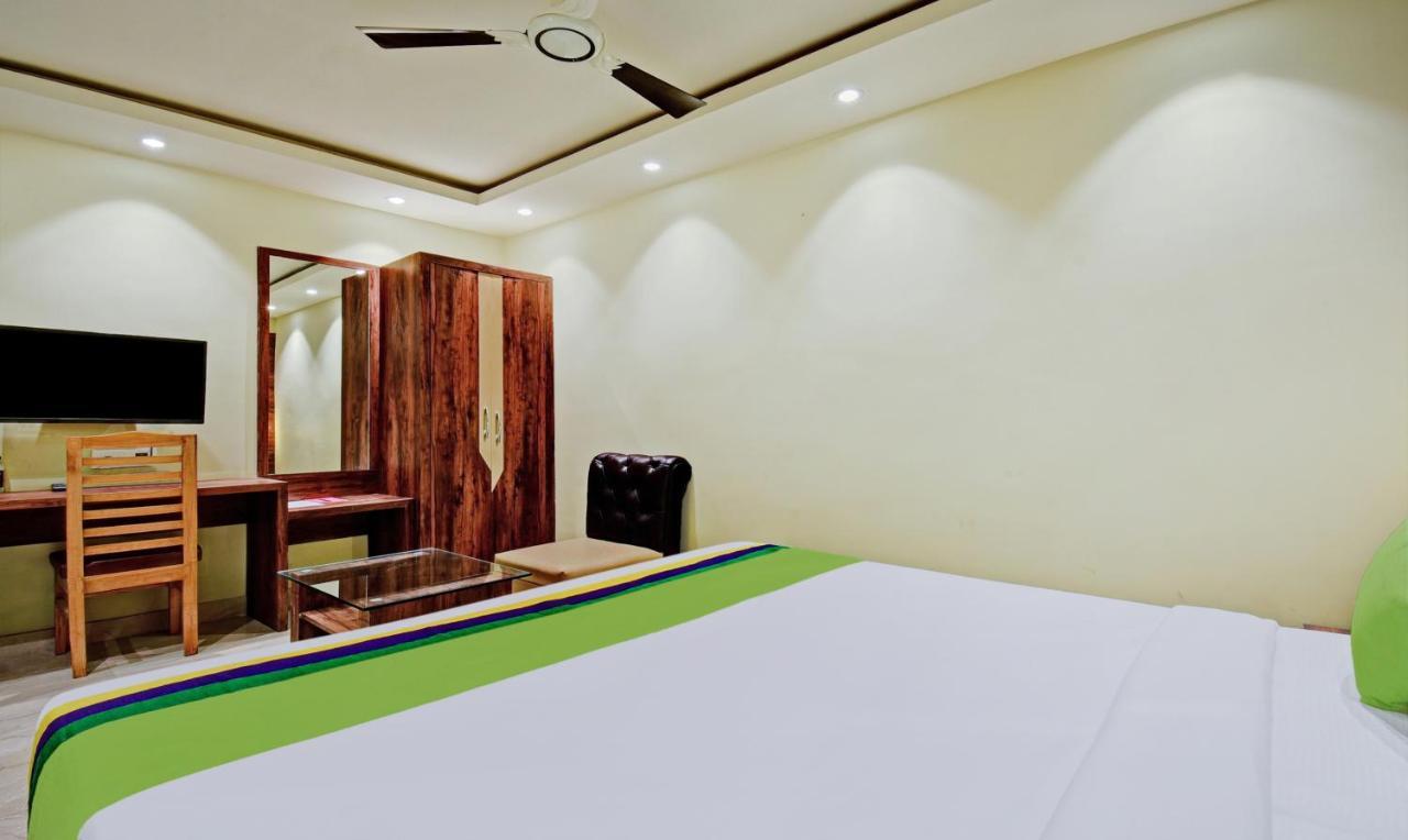 Badshahpur Treebo Rejoice 52 - 3Km From Huda City Metro Station מראה חיצוני תמונה
