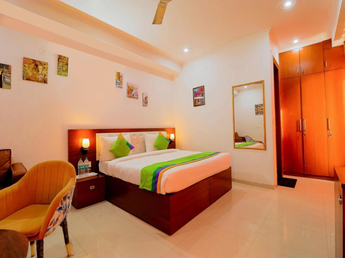 Badshahpur Treebo Rejoice 52 - 3Km From Huda City Metro Station מראה חיצוני תמונה
