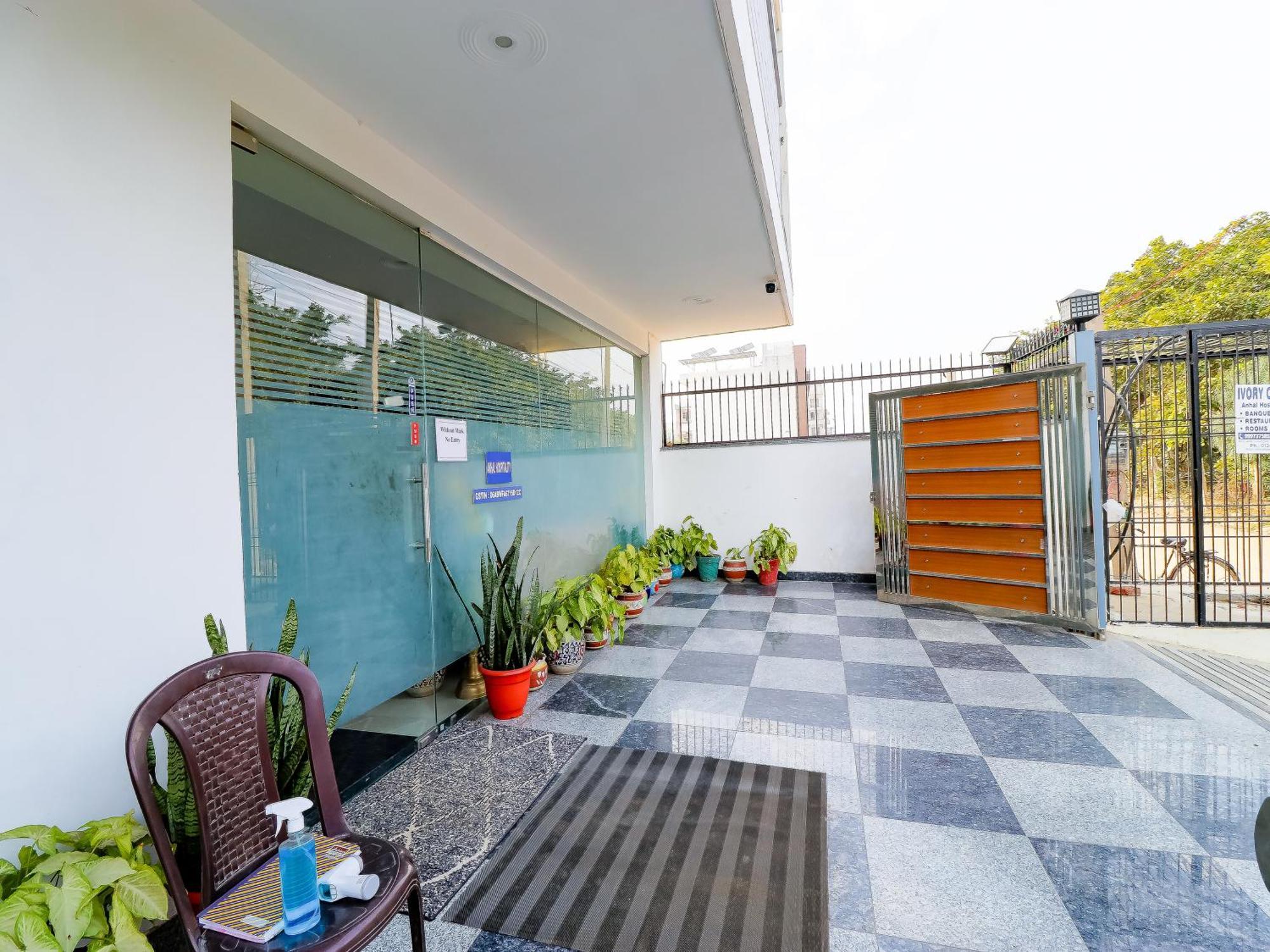 Badshahpur Treebo Rejoice 52 - 3Km From Huda City Metro Station מראה חיצוני תמונה