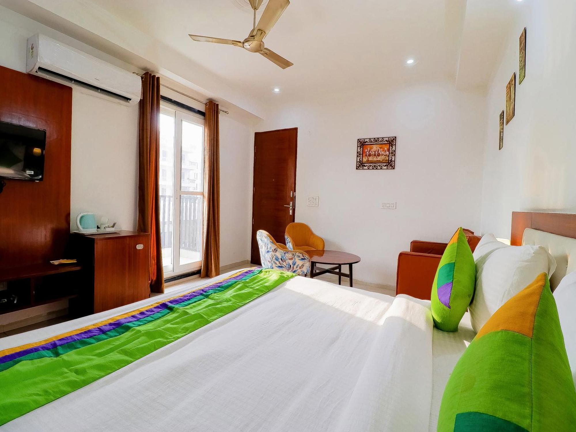 Badshahpur Treebo Rejoice 52 - 3Km From Huda City Metro Station מראה חיצוני תמונה