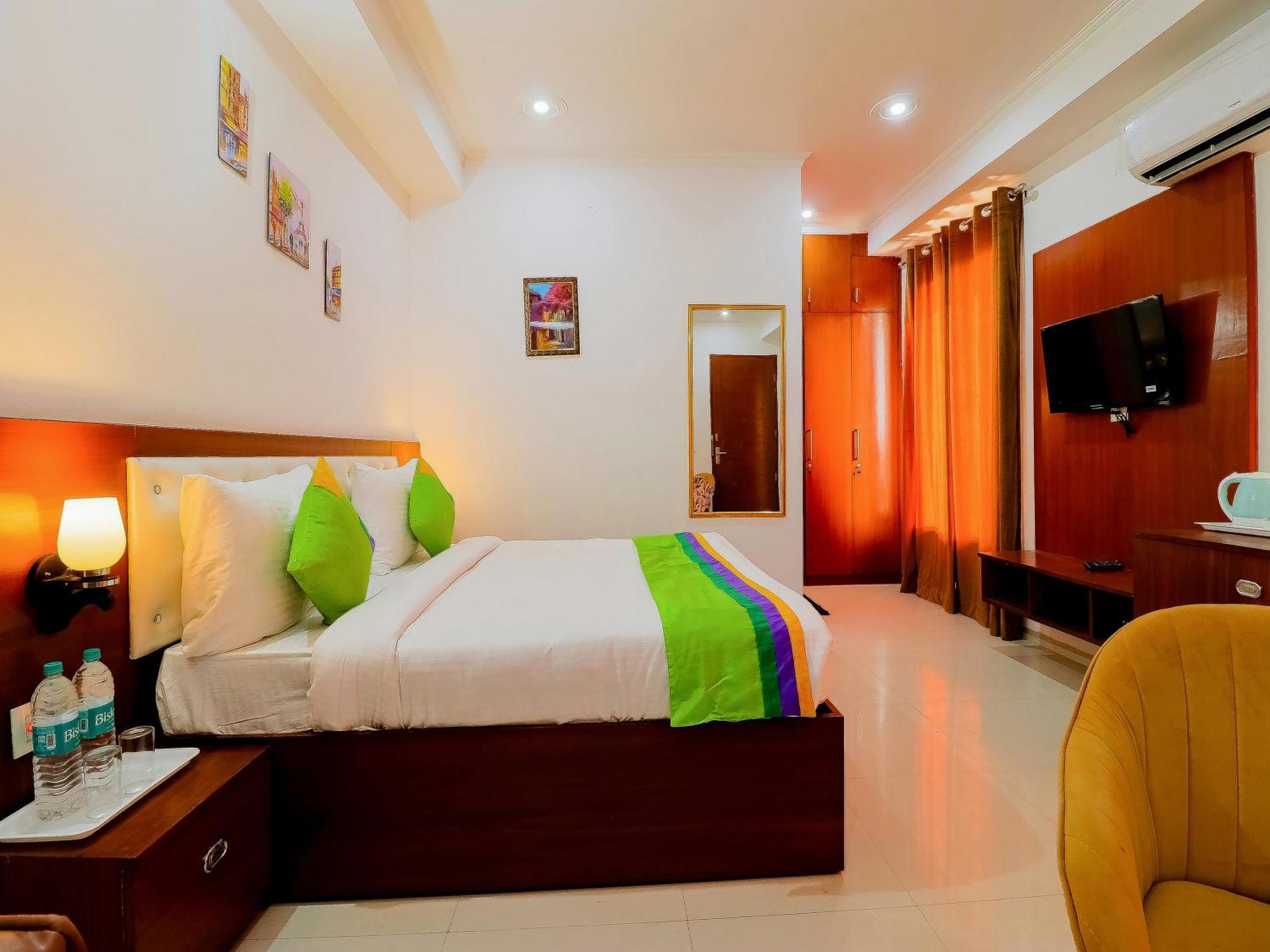 Badshahpur Treebo Rejoice 52 - 3Km From Huda City Metro Station מראה חיצוני תמונה