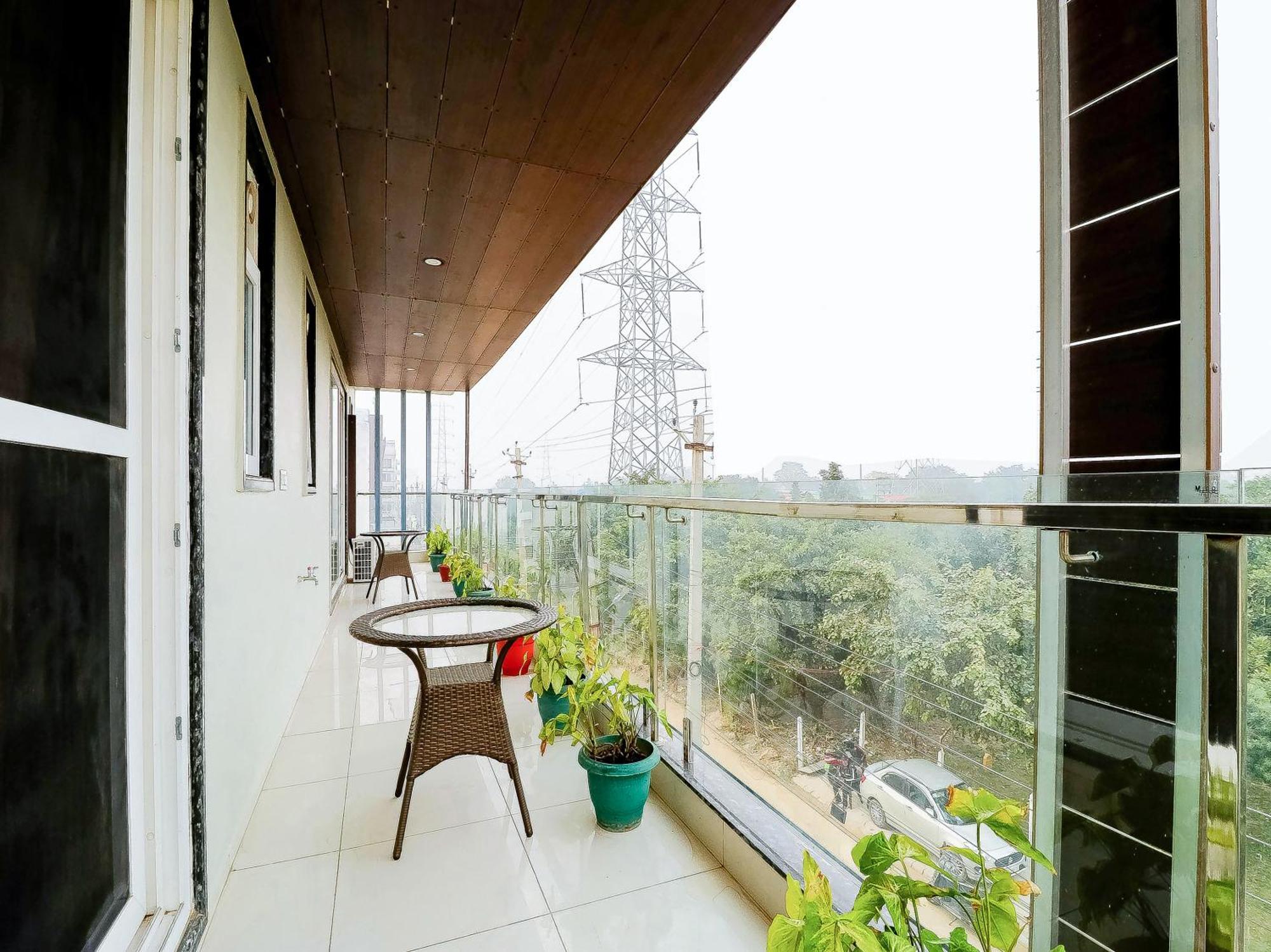 Badshahpur Treebo Rejoice 52 - 3Km From Huda City Metro Station מראה חיצוני תמונה