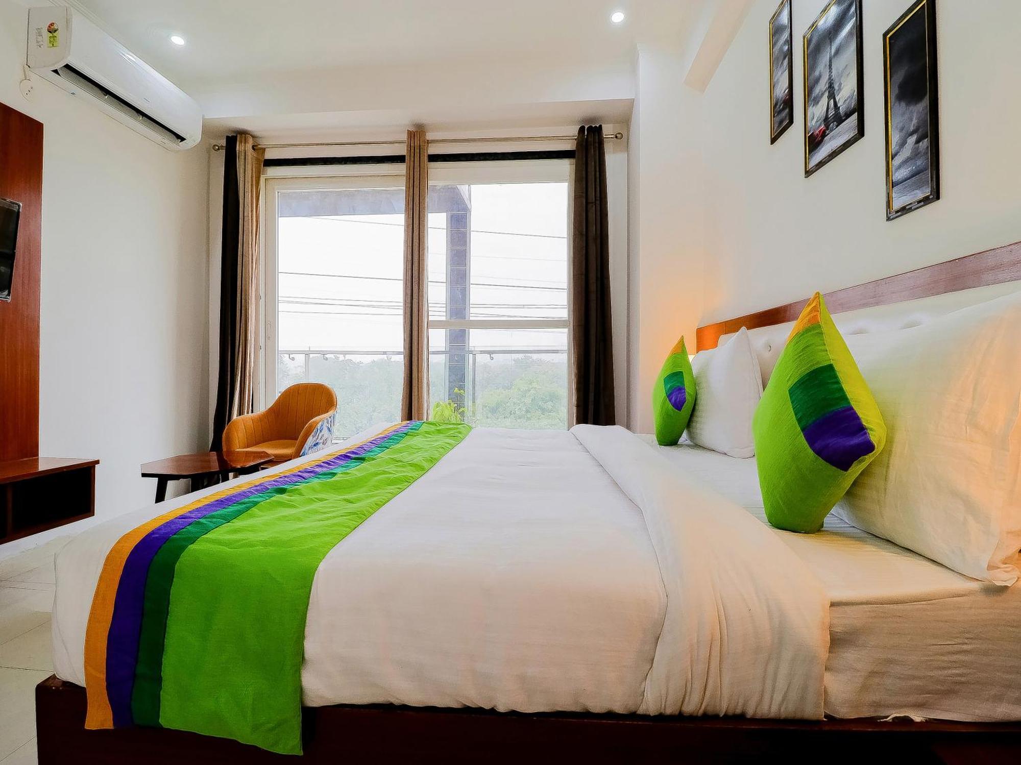 Badshahpur Treebo Rejoice 52 - 3Km From Huda City Metro Station מראה חיצוני תמונה