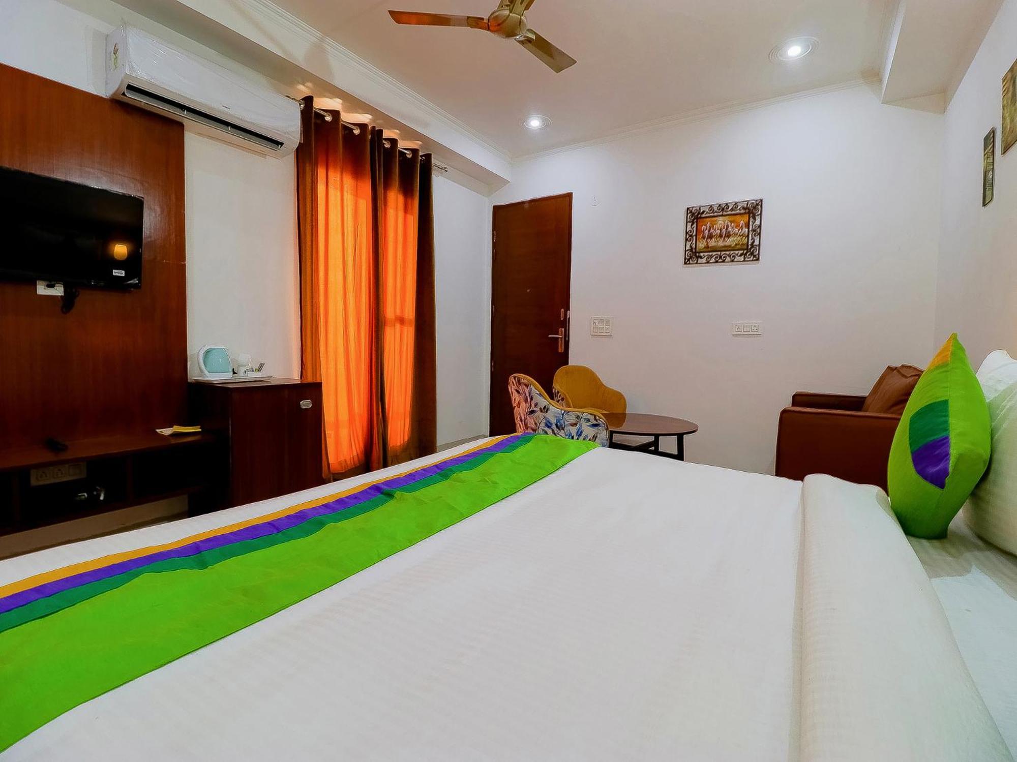 Badshahpur Treebo Rejoice 52 - 3Km From Huda City Metro Station מראה חיצוני תמונה
